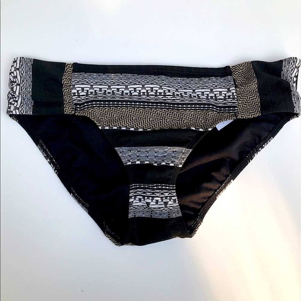 Time & Tru Black Bikini Bottoms w/ Tribal Print
